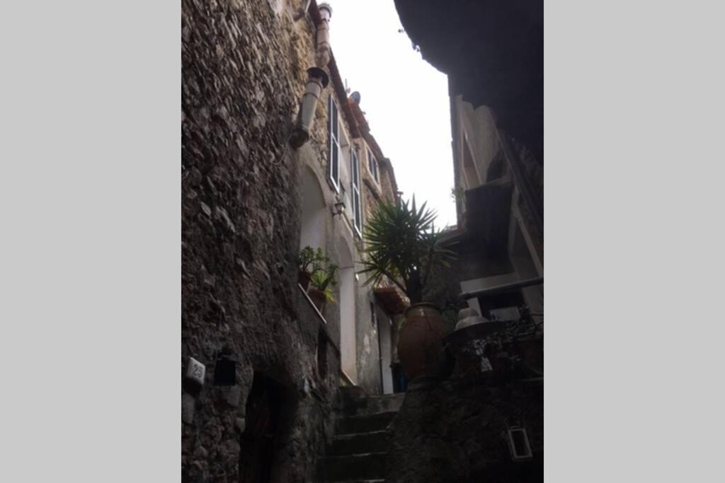 Вілла Casa Venezia In Airole, Liguria, Italy Екстер'єр фото
