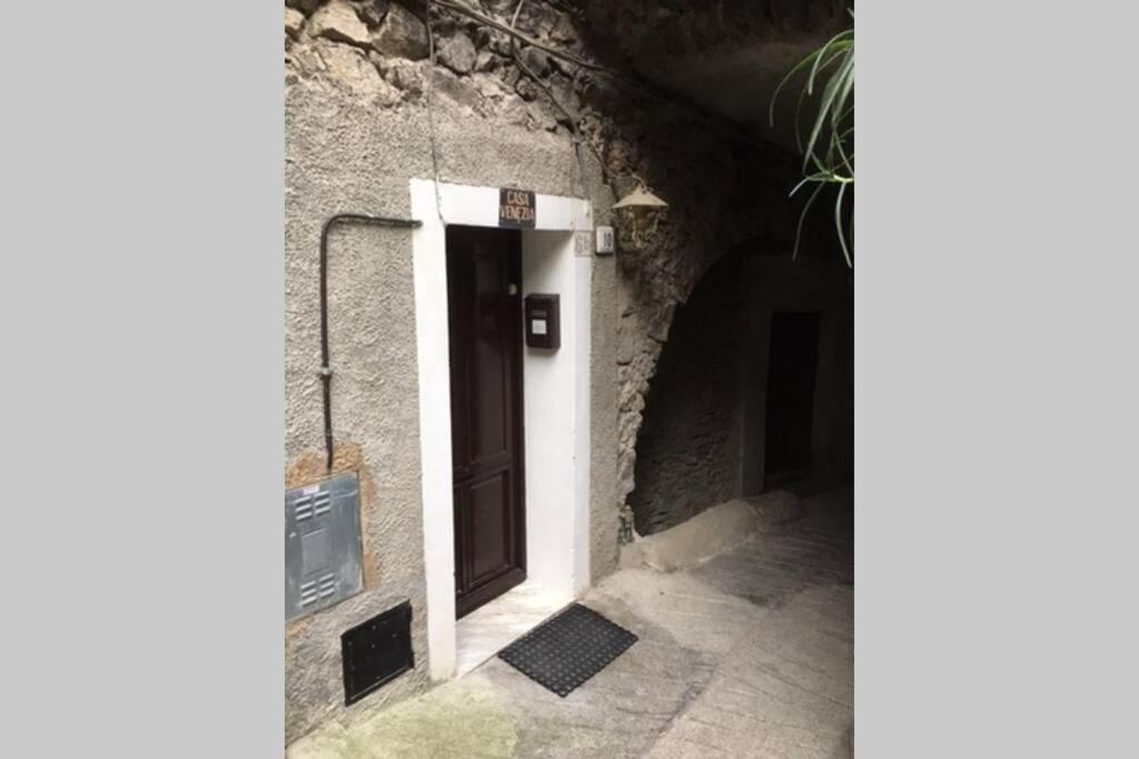 Вілла Casa Venezia In Airole, Liguria, Italy Екстер'єр фото